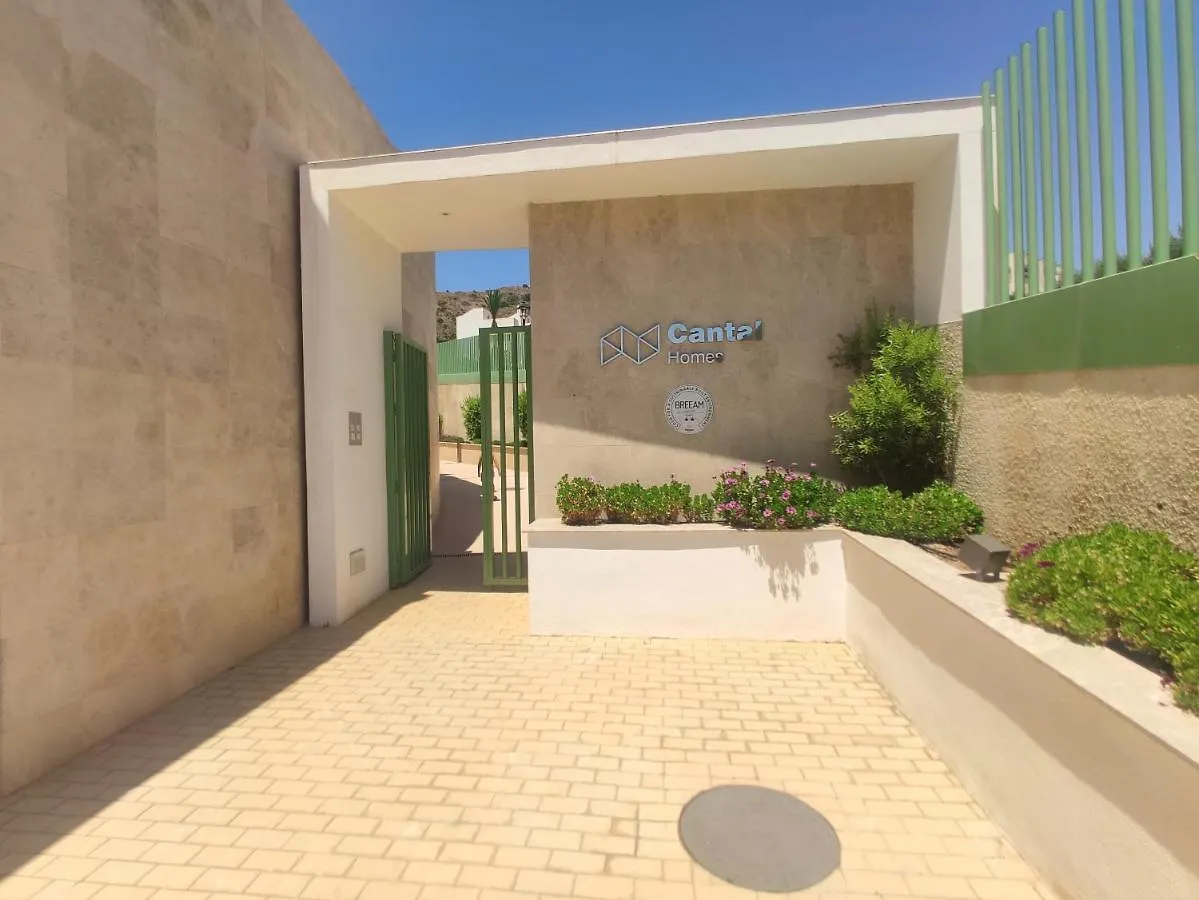 Apartamento en Mojácar en 1° línea de playa 0*,